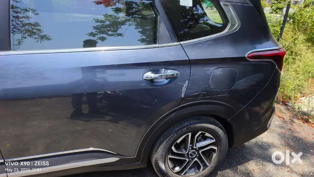 Kia Carens 2022 Petrol 22000 Km Driven