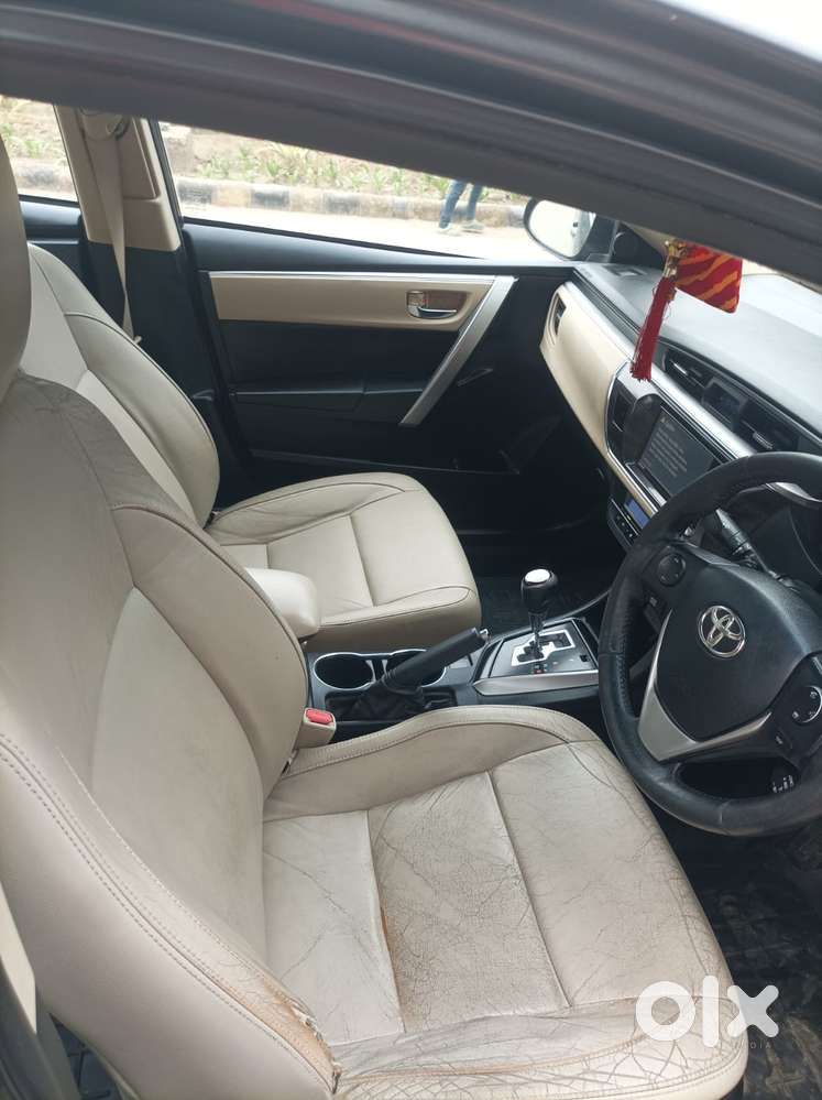 Toyota Corolla Altis 2013-2017 Vl At, 2015, Petrol