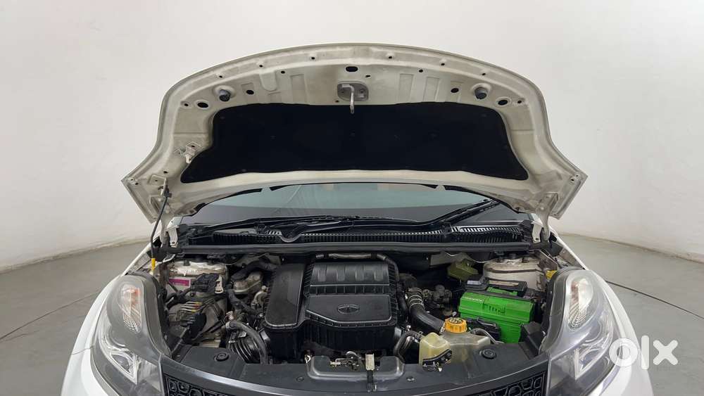 Tata Nexon 1.2 Revotron Xza Plus (o) Dual Tone, 2018, Diesel