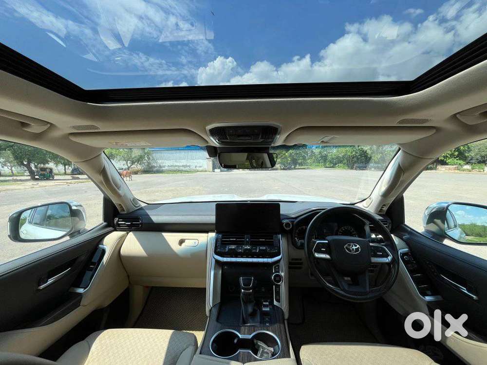 Toyota Land Cruiser Zx Petrol, 2024, Petrol