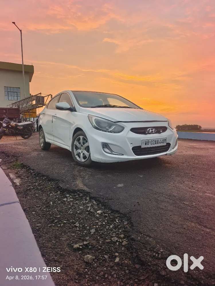 Hyundai Verna 2012
