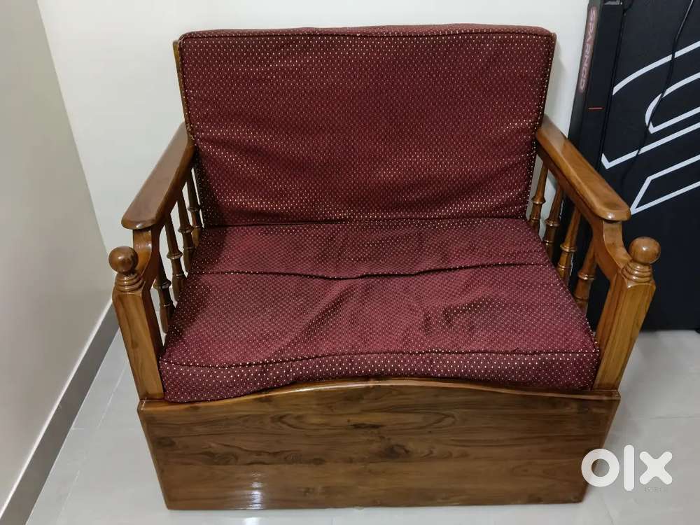 Sofa and Table