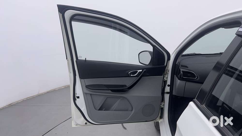 Tata Tiago Xza Plus, 2020, Petrol