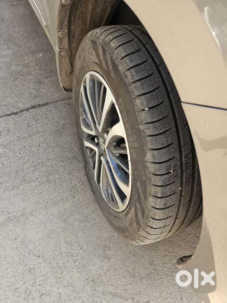 Maruti Suzuki Ertiga Zxi 2022 Year