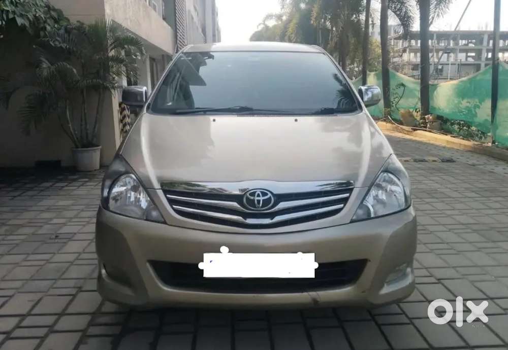 Toyota Innova 2011 Diesel 165000 Km Driven