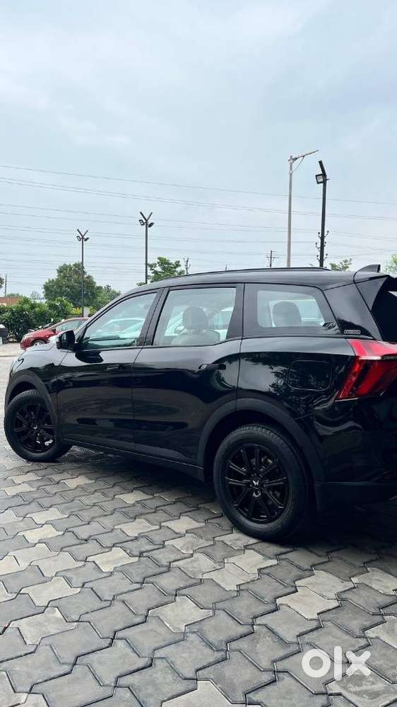 Mahindra Xuv700 2.0 Ax 7 Petrol At Luxury Pack Str, 2024, Petrol