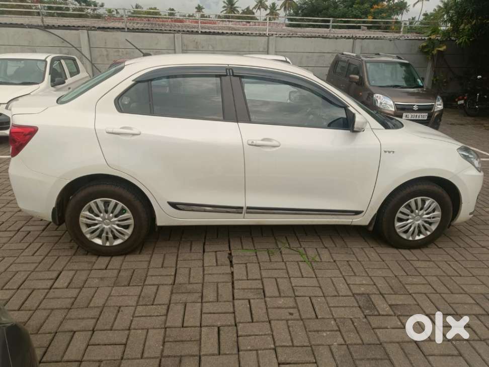 Maruti Suzuki Dzire 1.2 Vxi Amt, 2019, Petrol