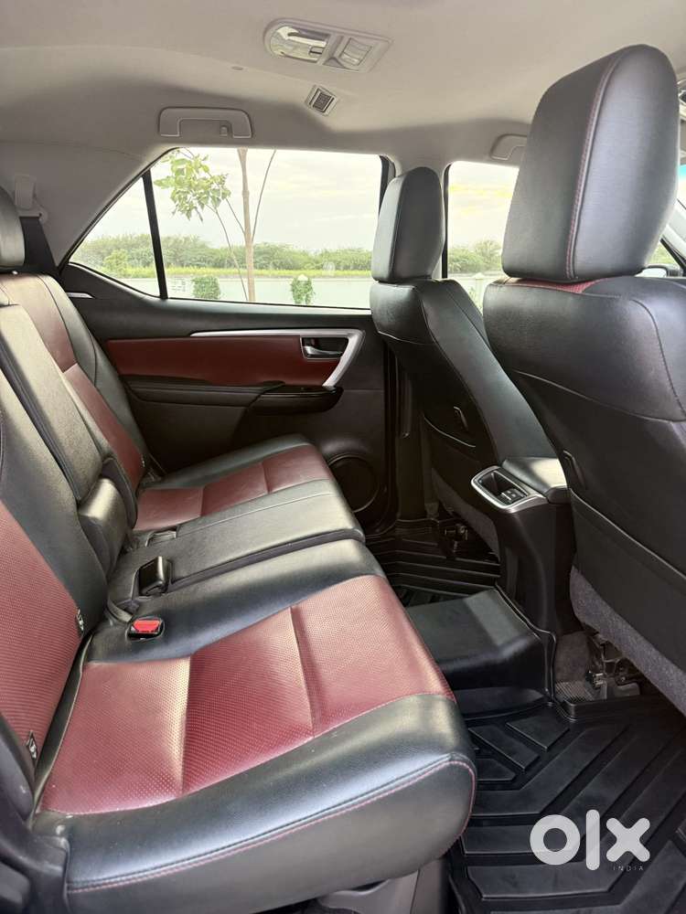 Toyota Fortuner Legender 4x2 At 2.8, 2024, Diesel