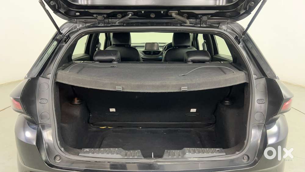 Tata Altroz 1.2 Xz Plus I-turbo Petrol Dark Edition, 2021, Petrol