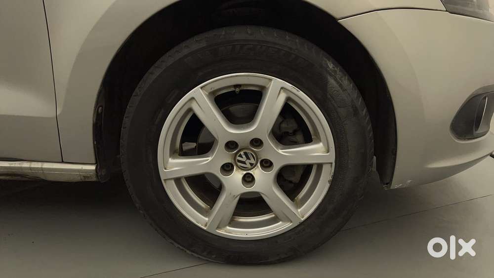 Volkswagen Vento 2010-2013 Petrol Highline, 2014, Petrol