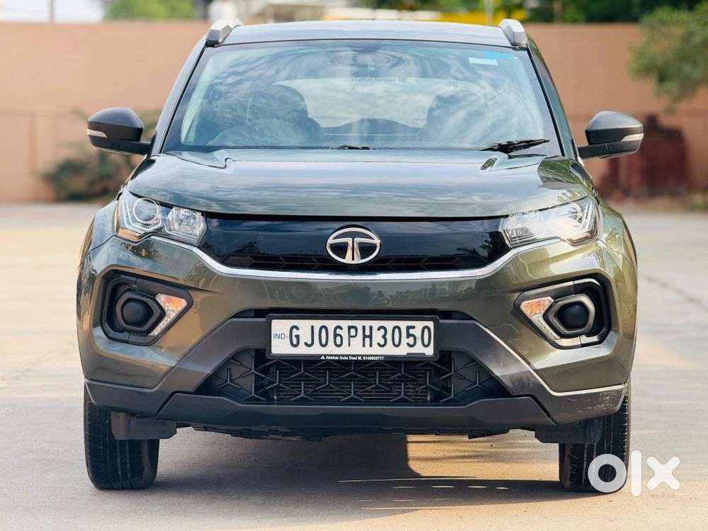 Tata Nexon, 2022, Petrol