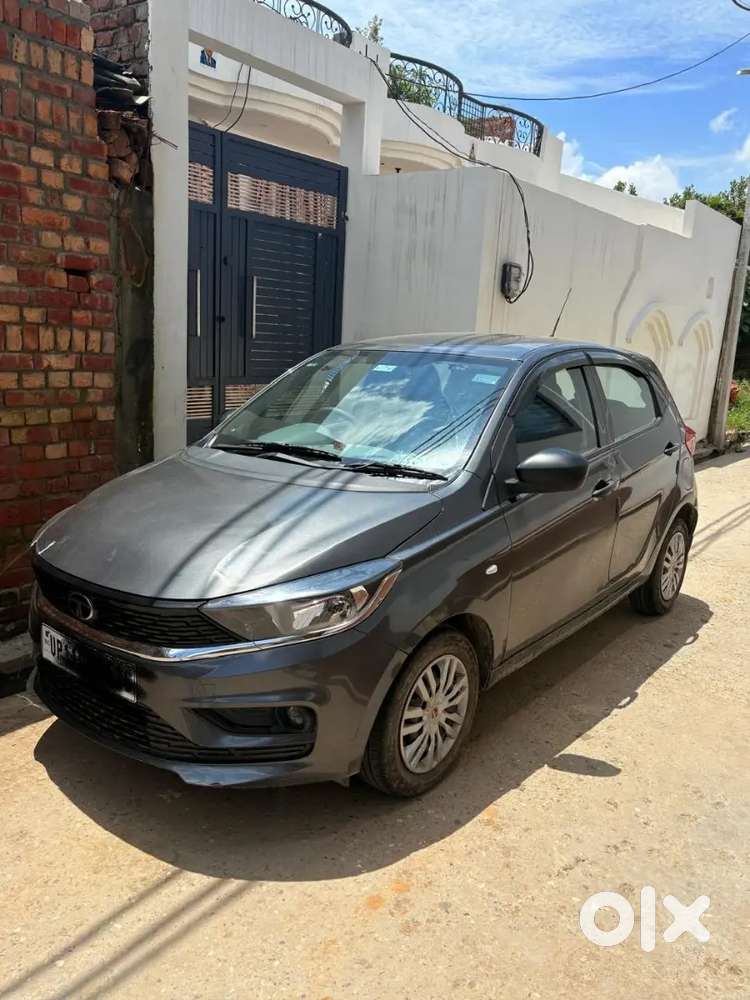 Tata Tiago Xm पेट्रोल मैनुआल 2025