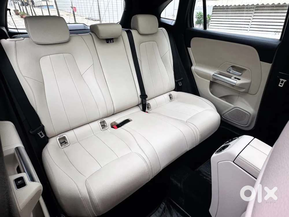 Mercedes-benz Gla 200, 2023, Petrol