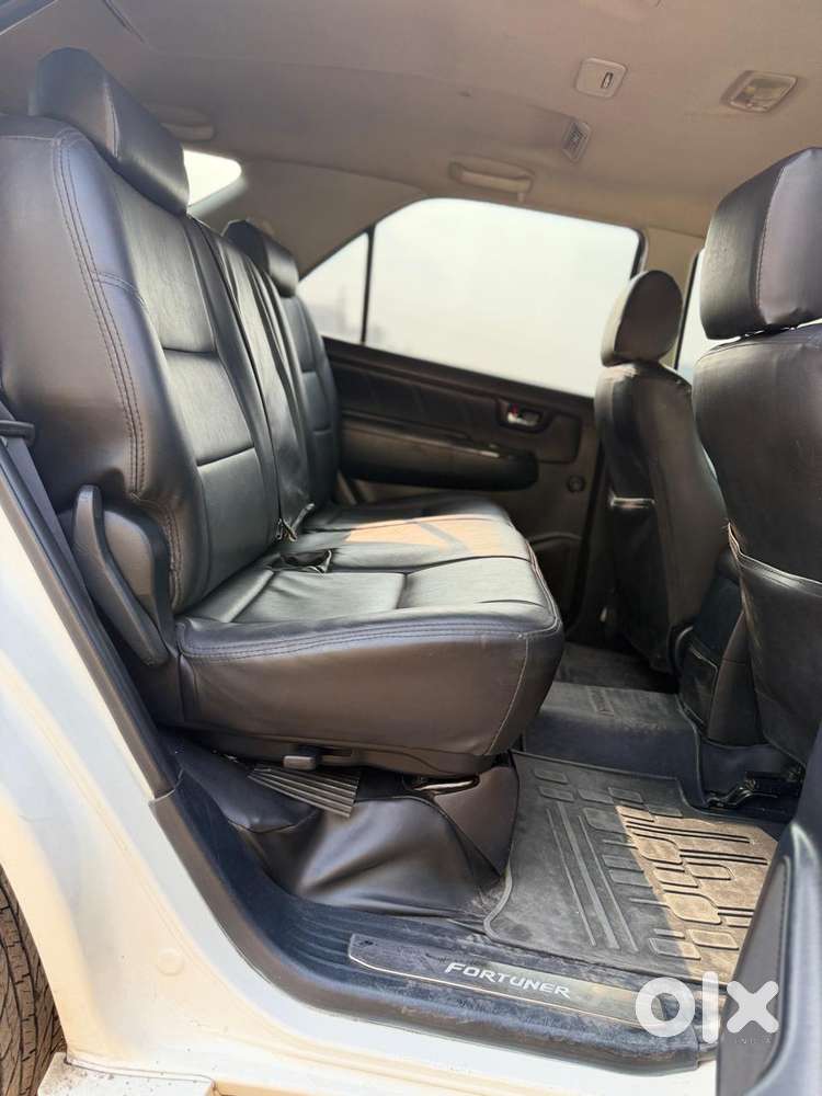 Toyota Fortuner 4x2 Manual, 2014, Diesel