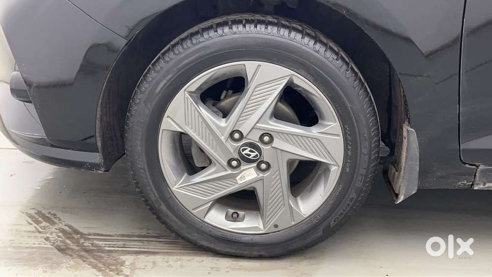 Hyundai Verna 1.5 Sx Ivt, 2022, Petrol