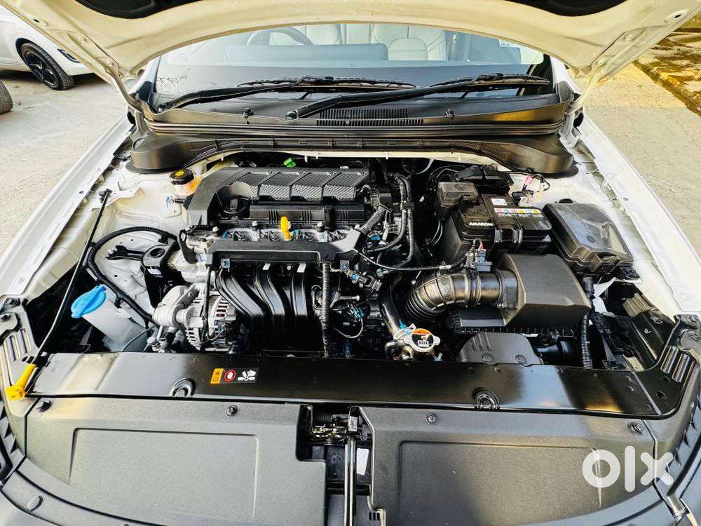 Hyundai Verna 1.5 Mpi Mt Sx (o), 2025, Petrol