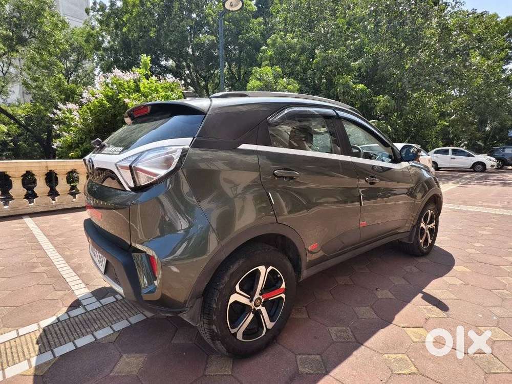 Tata Nexon 1.2 Revotron Xza Plus, 2023, Petrol