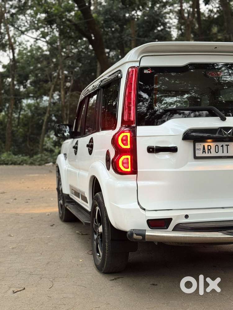 Mahindra Scorpio Classic 2.2 S 11 Mt 7 Str, 2024, Diesel