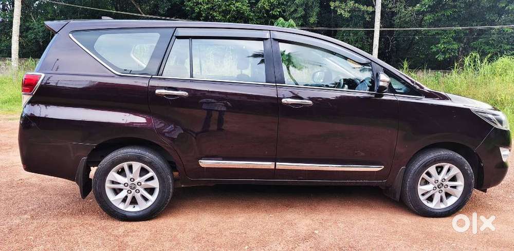 Toyota Innova Crysta 2.8 Gx At, 2017, Diesel