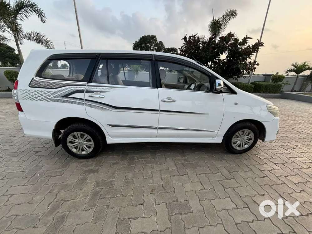 Toyota Innova Diesel 2.5 2013