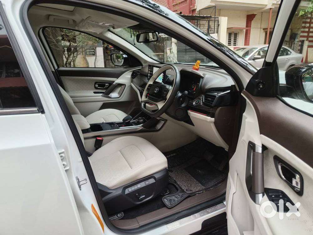 Tata Safari Accomplished Plus Dual Tone At, 2024, Diesel