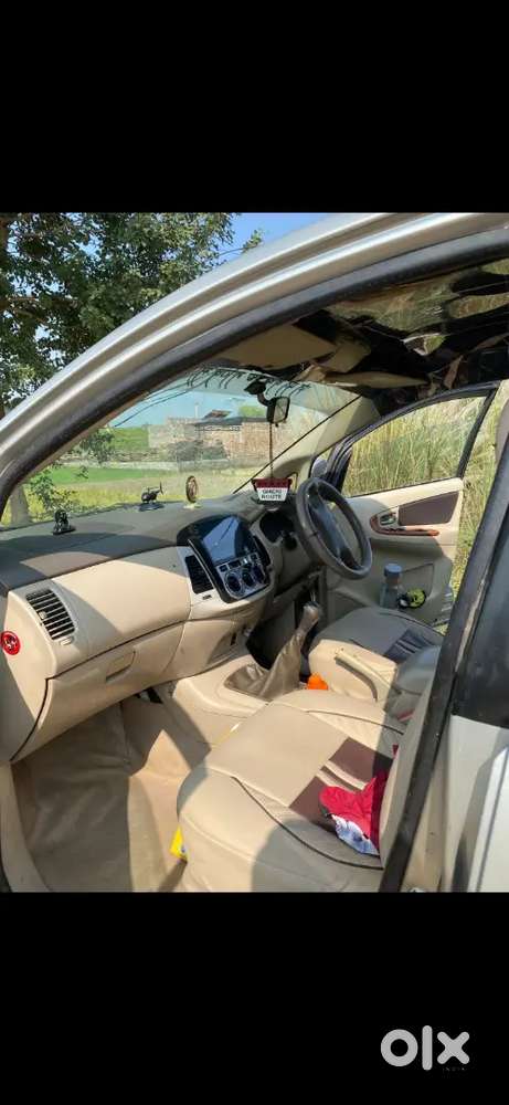 Toyota Innova 2008 Diesel 268000 Km Driven