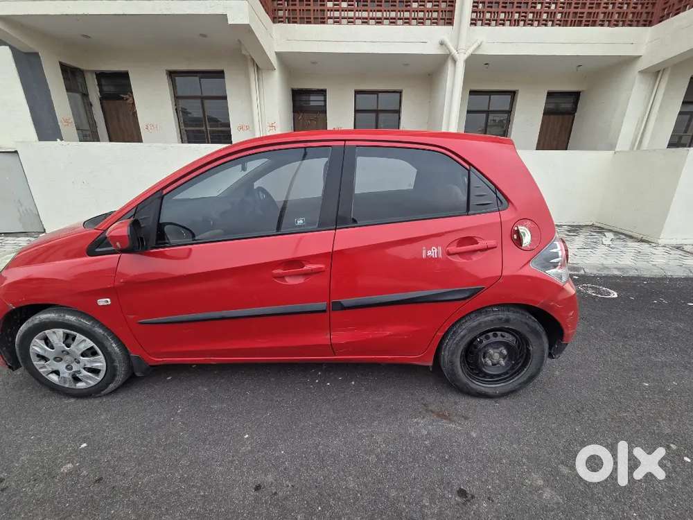 Honda Brio 2012 Petrol Well Maintained