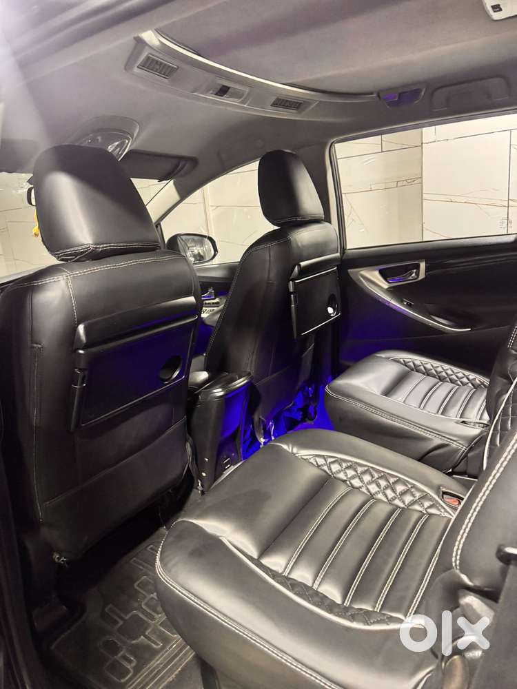 Toyota Innova Crysta 2.4 V 7 Str, 2016, Diesel