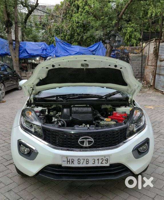 Tata Nexon 1.5 Revotorq Xza Plus Dual Tone Roof Amt, 2018, Diesel