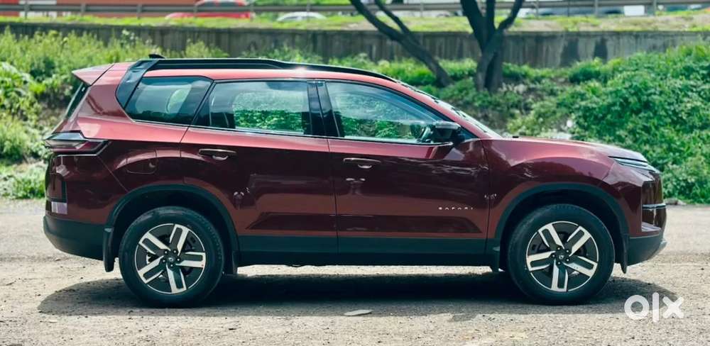 Tata Safari 2.0 Kryotec Xza Plus (o) 6s Red Dark Edition, 2024, Dies..