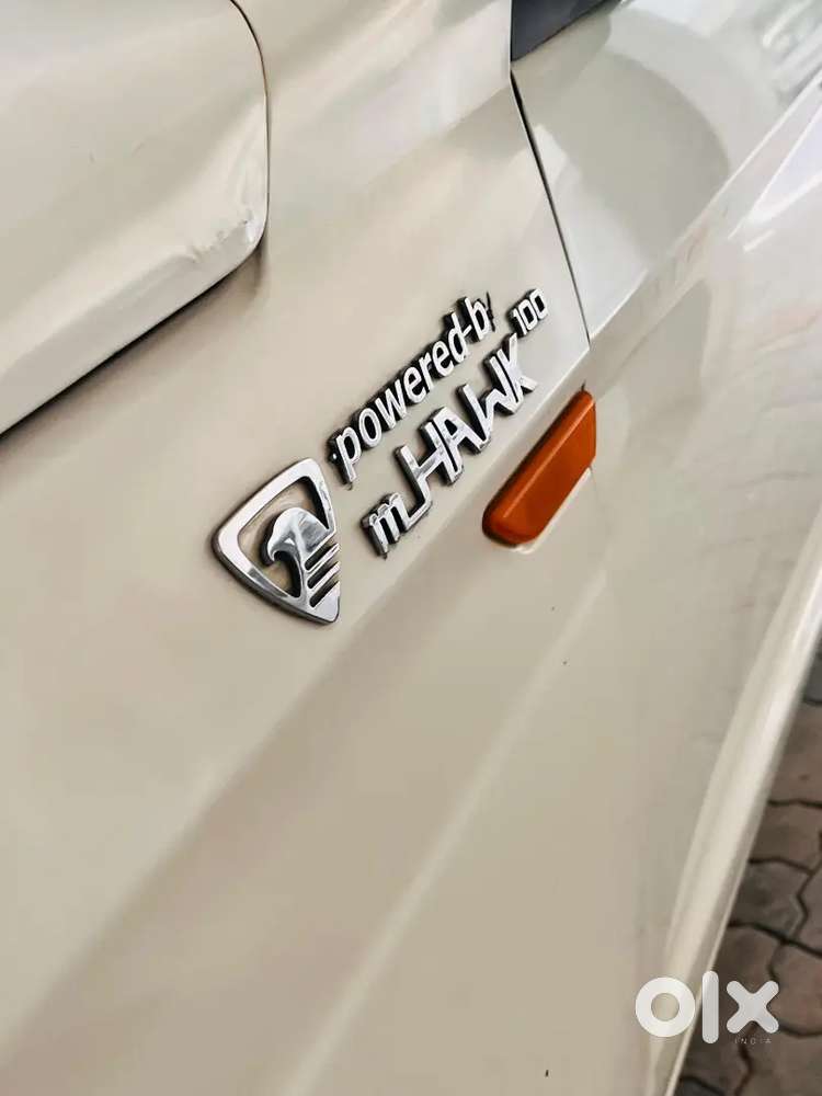 Mahindra Tuv 300 2018