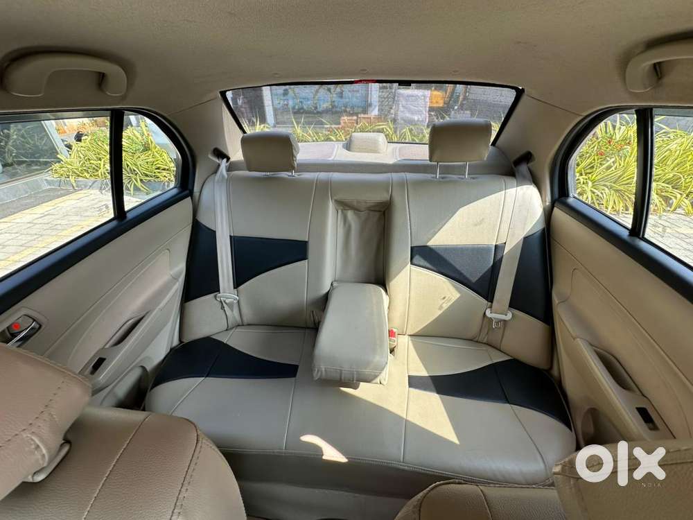 Maruti Suzuki Dzire Zxi Ags, 2016, Petrol