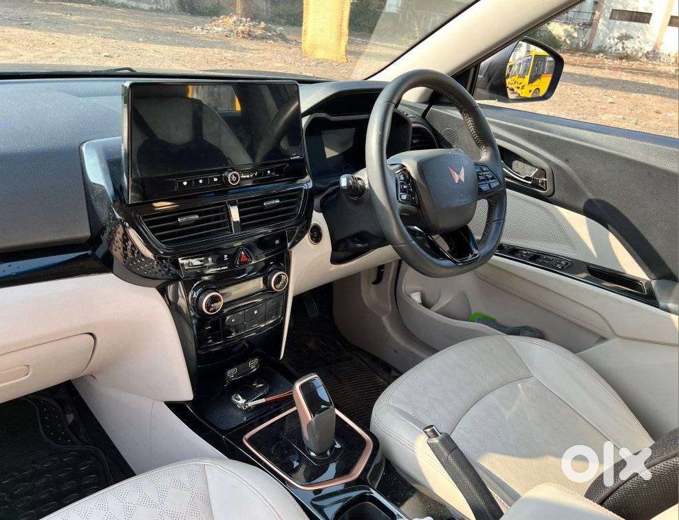 Mahindra Xuv400 Ev El Fast Charger, 2024, Electric