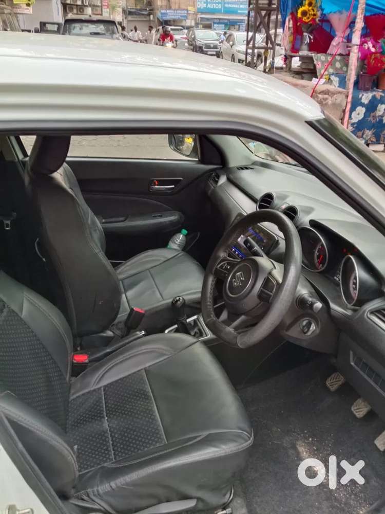 Maruti Suzuki Swift Vxi, 2023, Petrol