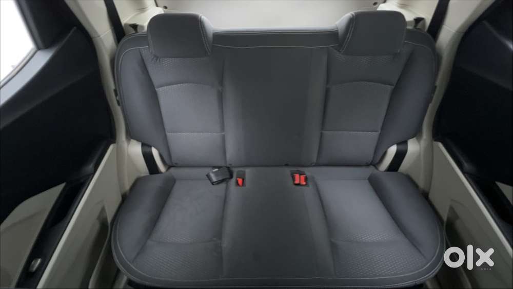 Mahindra Xuv300 W6, 2022, Petrol