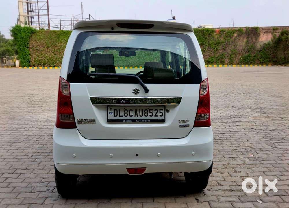 Maruti Suzuki Wagon R Stingray 1.0 Vxi Plus Amt, 2018, Cng & Hybrids