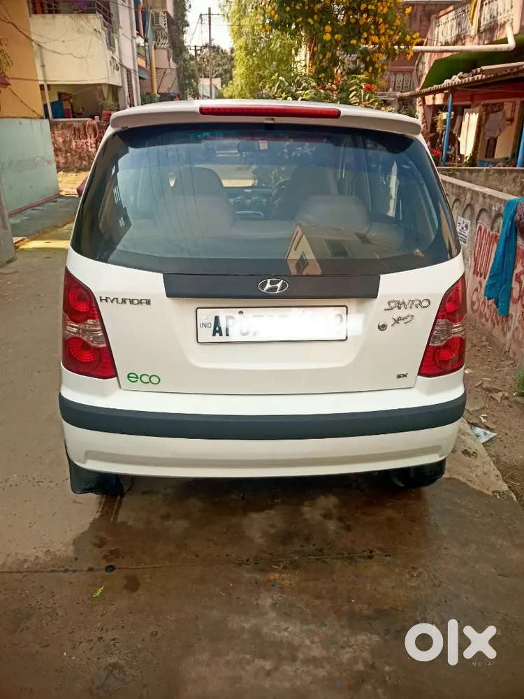 Santro Xyng 2010 Car