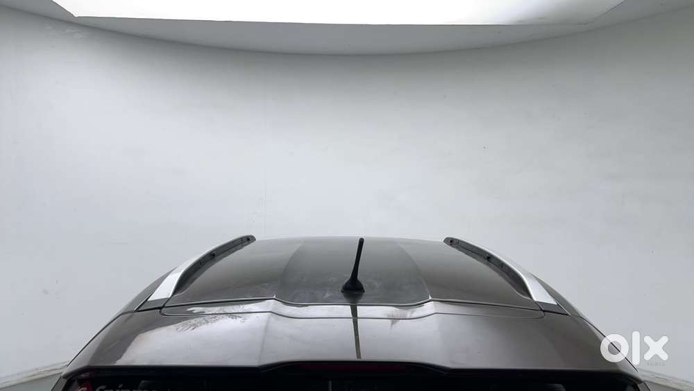 Nissan Magnite 1.0 Xv Premium Turbo Cvt, 2022, Petrol
