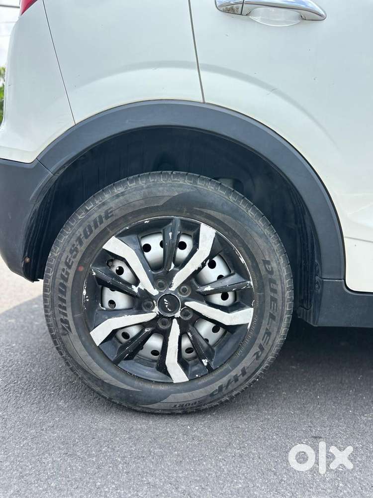Mahindra Xuv300 W4, 2022, Petrol
