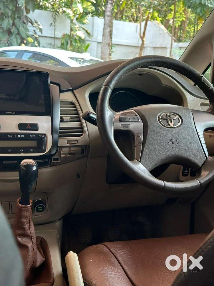 Innova Original Kerala 2014 V