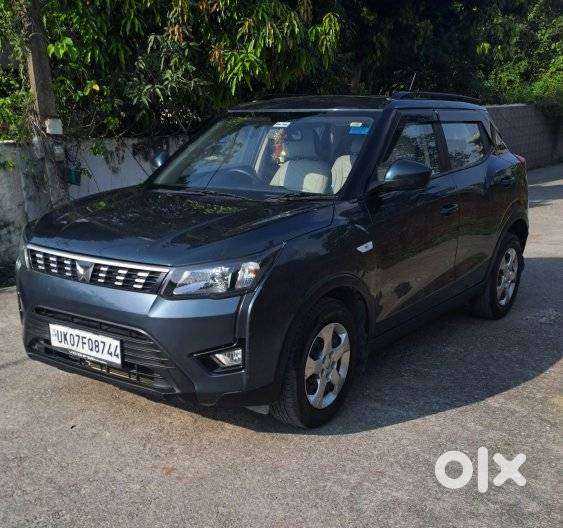 Mahindra Xuv300 W6, 2023, Petrol