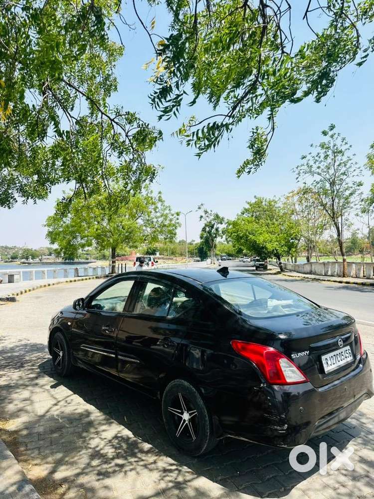 Nissan Sunny 2016 Diesel Good Condition