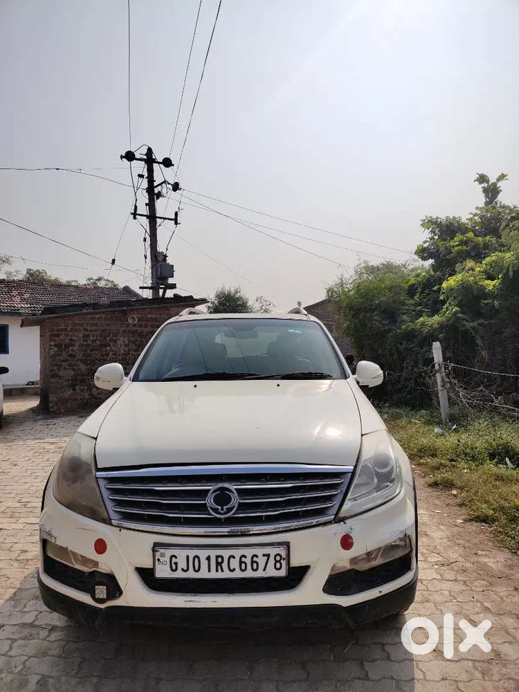 Mahindra Ssangyong Rexton 2013 Diesel 150000 Km Driven
