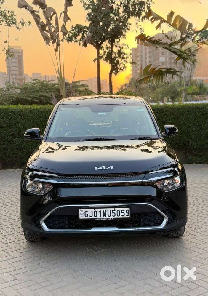 Kia Carens G 1.5 6mt Premium (o) 7-seater, 2024, Diesel