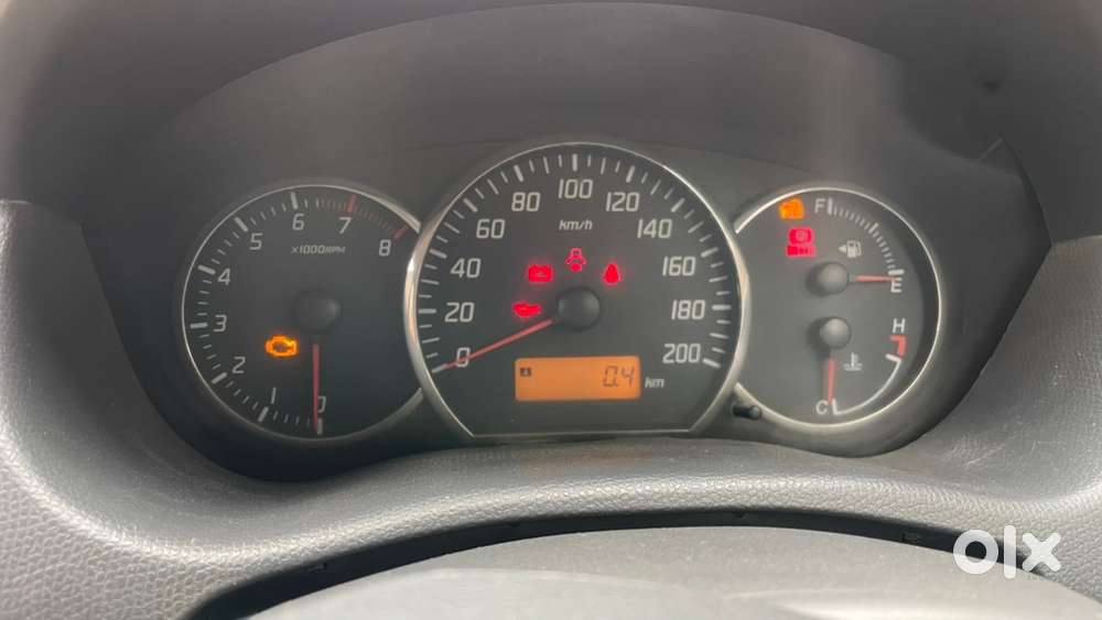 Maruti Suzuki Swift Petrol Manual 2010