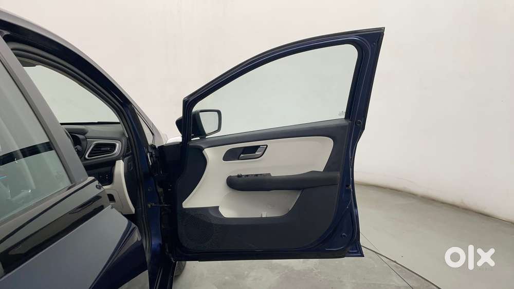 Tata Altroz 1.2 Xz Plus Petrol, 2023, Petrol