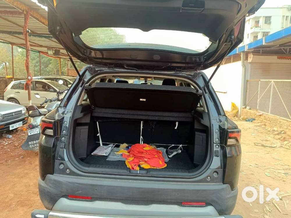 Maruti Suzuki Brezza 1.5 Zxi Smart Hybrid, 2024, Petrol