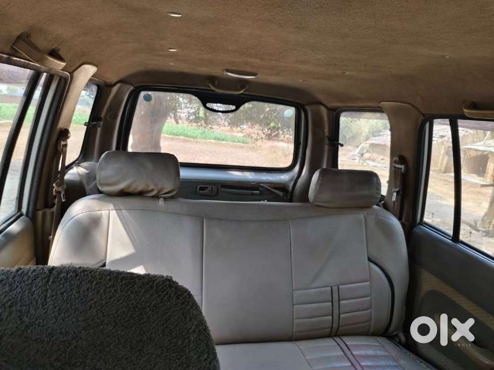 Chevrolet Tavera Neo 2010 Diesel 120000 Km Driven