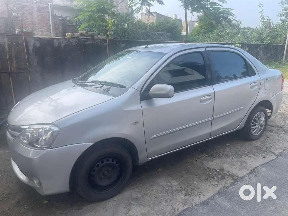Toyota Etios G Exclusive 2011