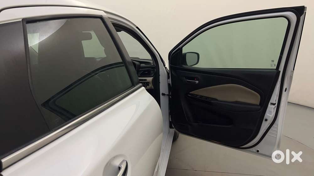 Toyota Glanza 1.2 V Amt, 2022, Petrol